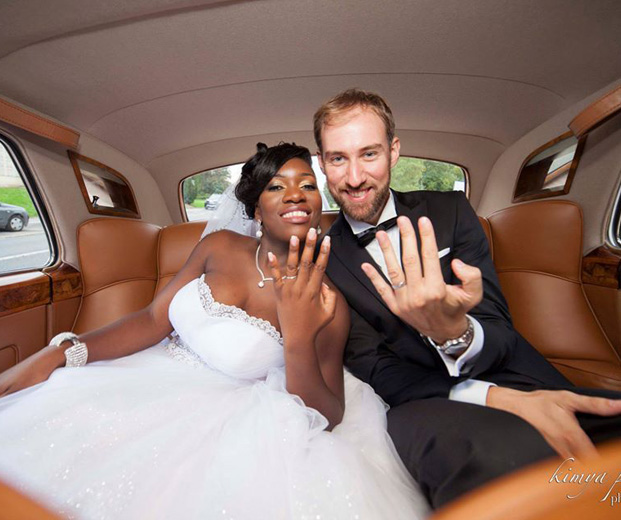 Aïcha et Mathieu le jour de leur mariage.